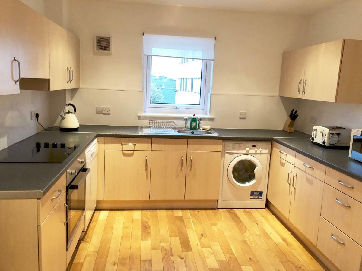 City Centre Apartment Inverness Bagian luar foto